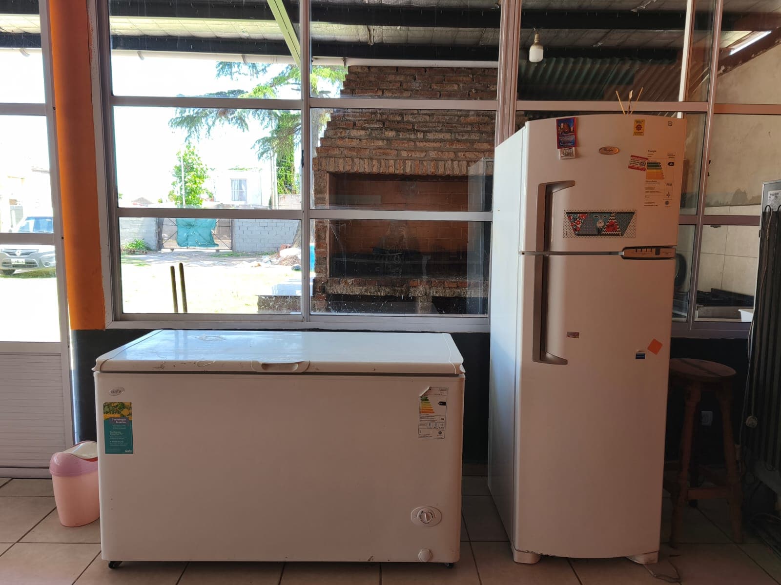 Heladera con freezer para bebidas